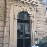 Апартаменты Queen Chic *