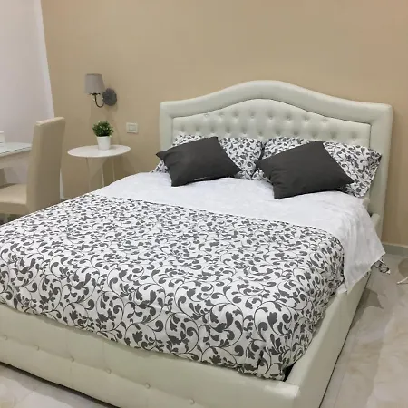Queen Chic Специя